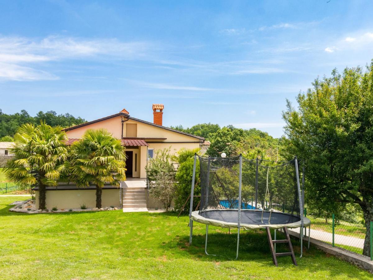 Holiday Home Larisa - Ipc141 By Interhome Pićan Exteriér fotografie