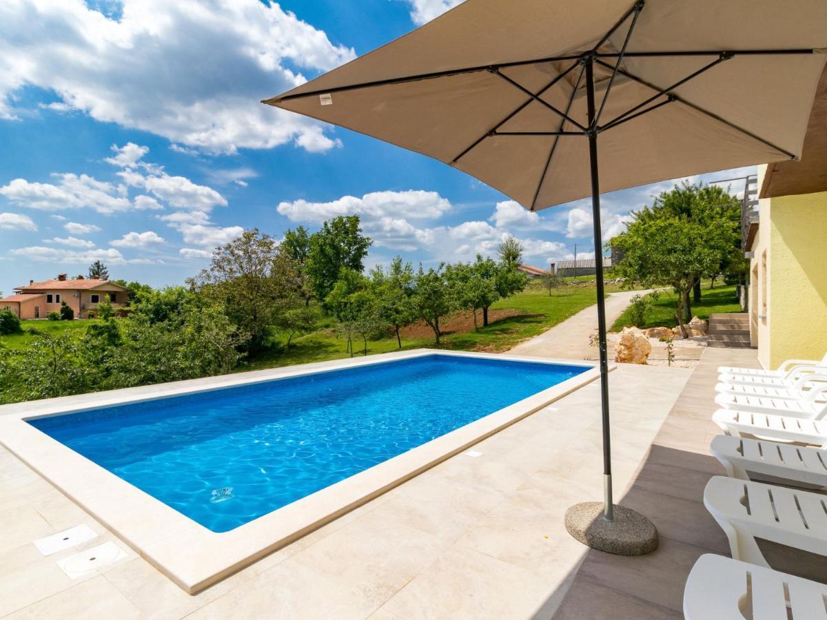 Holiday Home Larisa - Ipc141 By Interhome Pićan Exteriér fotografie