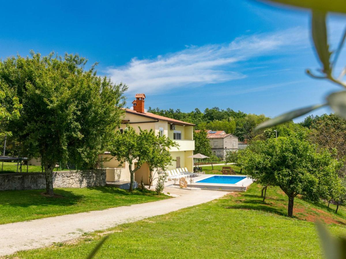 Holiday Home Larisa - Ipc141 By Interhome Pićan Exteriér fotografie